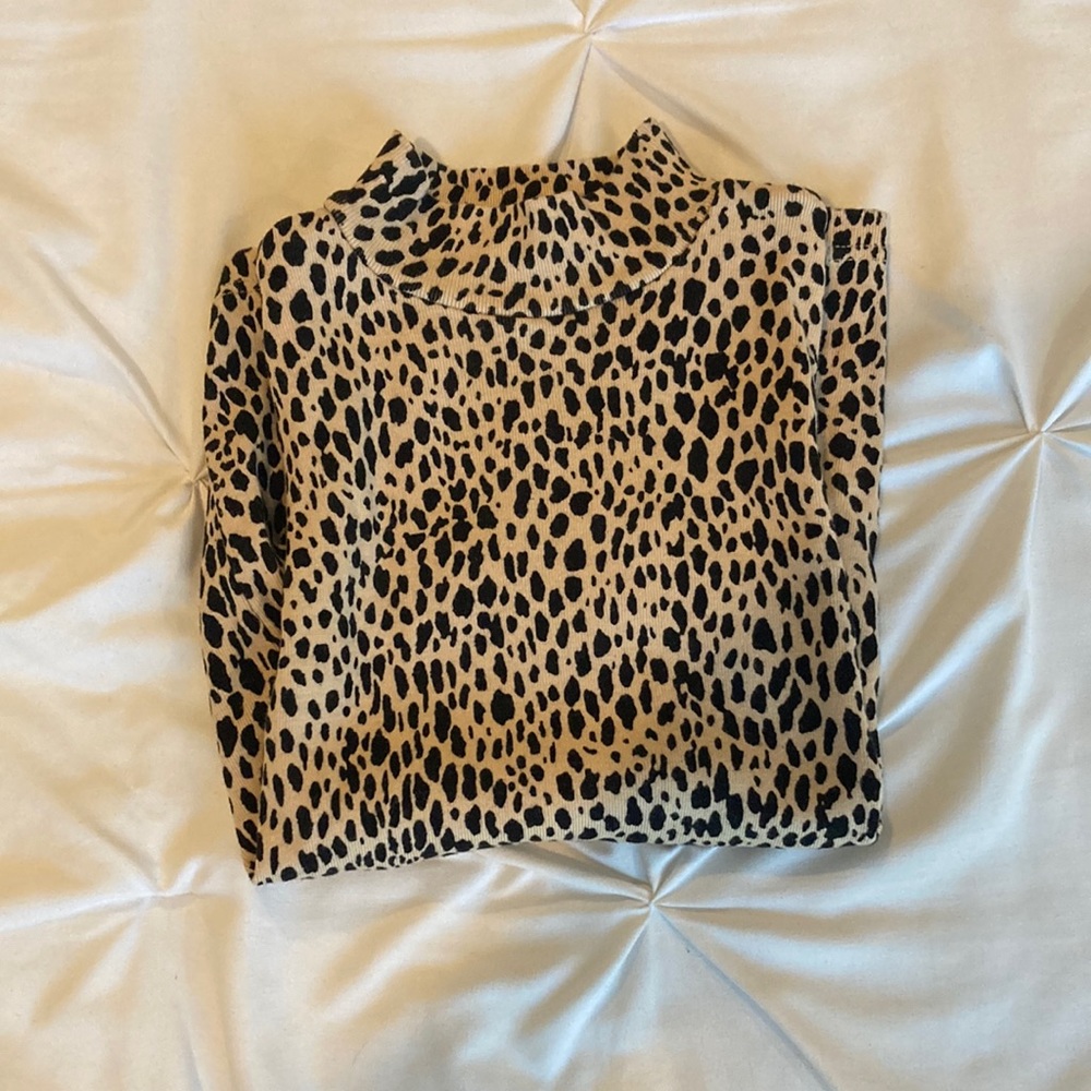 BRANDY MELVILLE/JOHN GALT Cheetah High Neck Crop Top